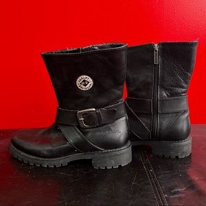 Womens Harley Davidson boots size 8
